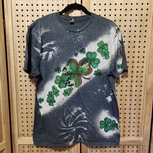 Gildam Shamrock Bleach T-Shirt Large Clover Animal Print Gray Green St Patrick